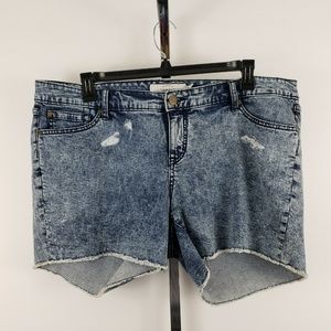 Torrid Shorts Size 18 Cutoff Distressed Acid Wash